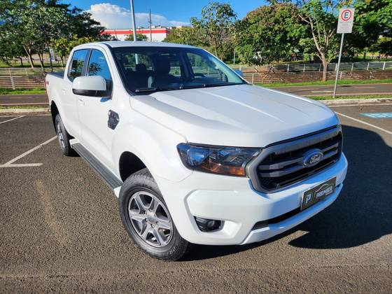 FORD RANGER 2.2 XLS 4X2 CD 16V DIESEL 4P AUTOMÁTICO